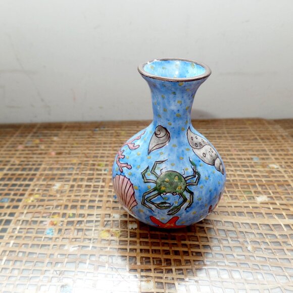 Empress Arts Brass Enamel Bud Vase Blue Ocean Scene - Picture 1 of 11